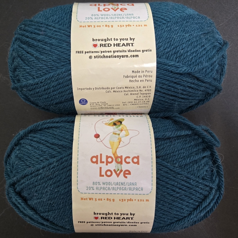 Red Heart Alpaca Love Yarn in PEACOCK FEATHER